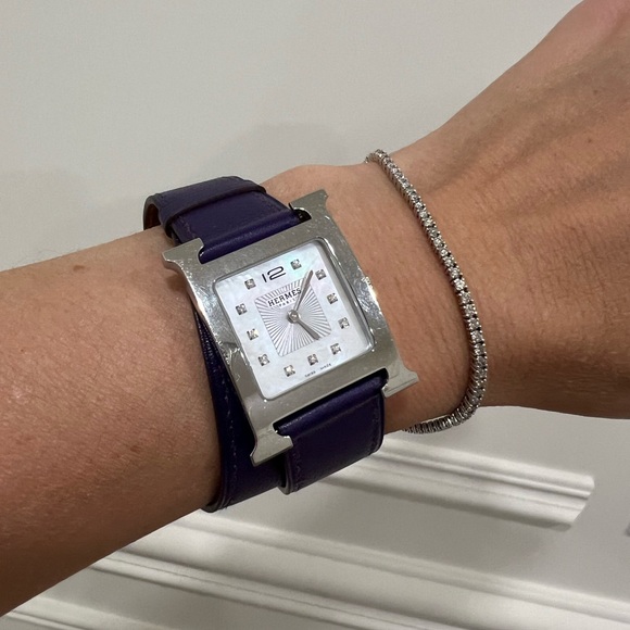 Hermes heure H watch, small model w/ diamonds & alligator strap. Retails $6,250+ - Picture 14 of 17